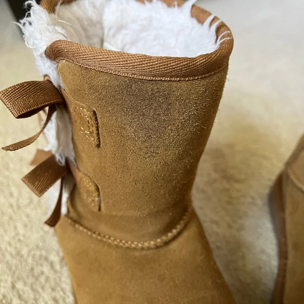 Koolaburra by Ugg Short Suede Chestnut Boots with Bows Size 13 Girls